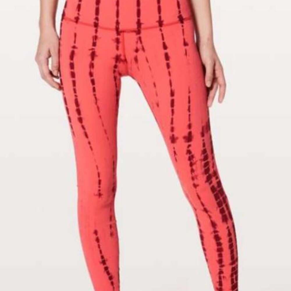 Lululemon Women's Red and Pink Leggings